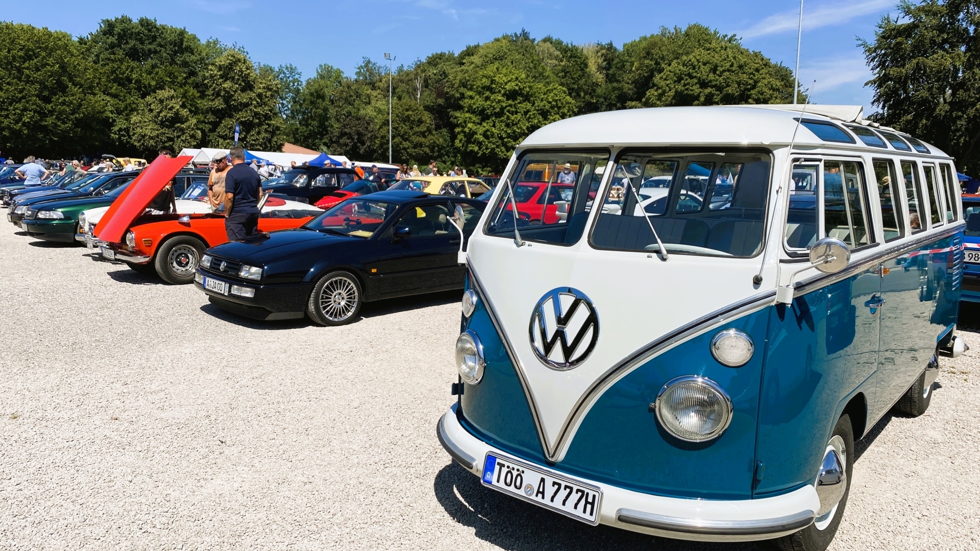 Damals zeigte VW das Logo noch stolz in angemessener Größe :-)